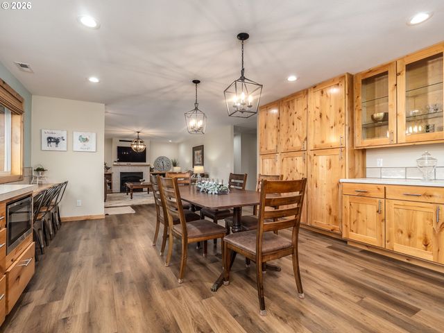 36211 Se WILDCAT MOUNTAIN Dr, Eagle Creek, OR 97022