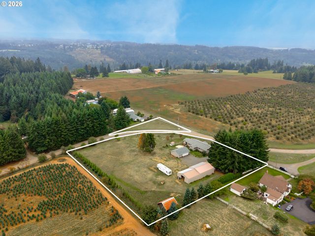 36211 Se WILDCAT MOUNTAIN Dr, Eagle Creek, OR 97022