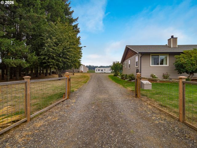 36211 Se WILDCAT MOUNTAIN Dr, Eagle Creek, OR 97022