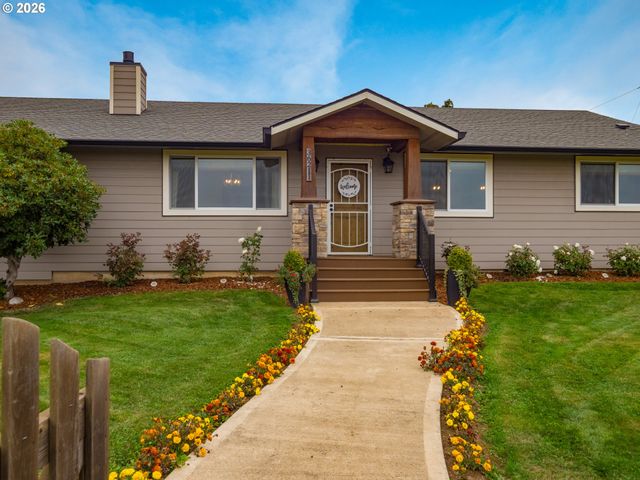36211 Se WILDCAT MOUNTAIN Dr, Eagle Creek, OR 97022