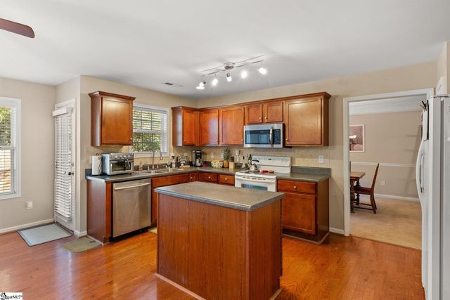 110 Ashington Drive, Simpsonville, SC 29680