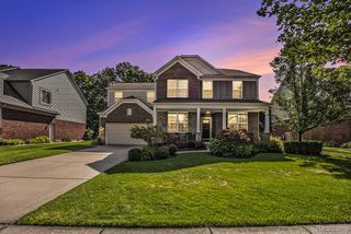 1378 Greythorne Drive, Lake Orion, MI 48359