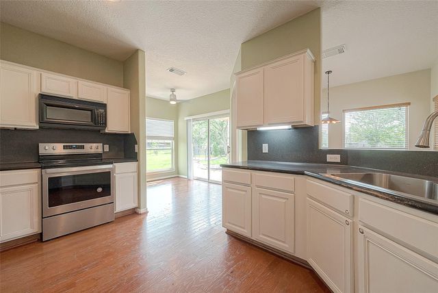 14403 Vlasta Street, Needville, TX 77461