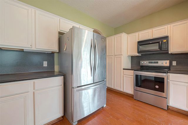 14403 Vlasta Street, Needville, TX 77461