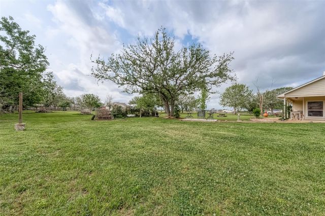 14403 Vlasta Street, Needville, TX 77461