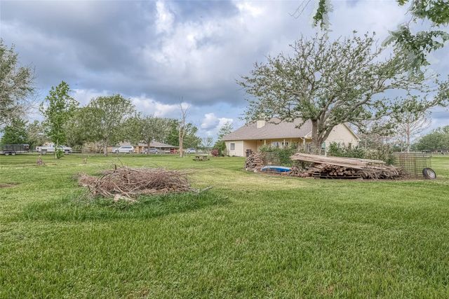 14403 Vlasta Street, Needville, TX 77461