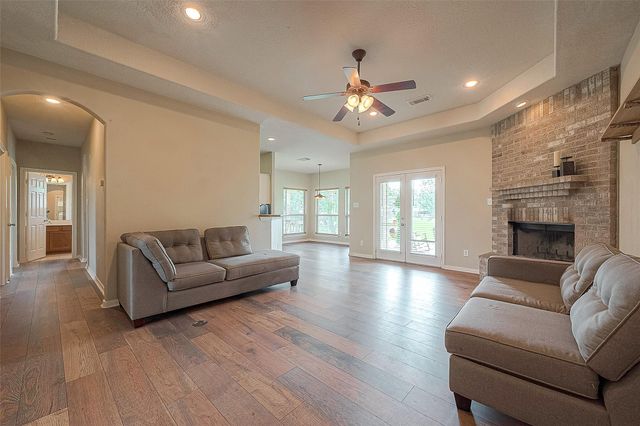 14403 Vlasta Street, Needville, TX 77461