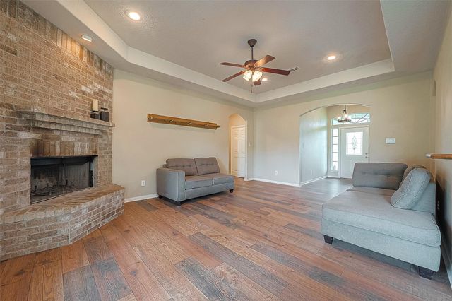 14403 Vlasta Street, Needville, TX 77461