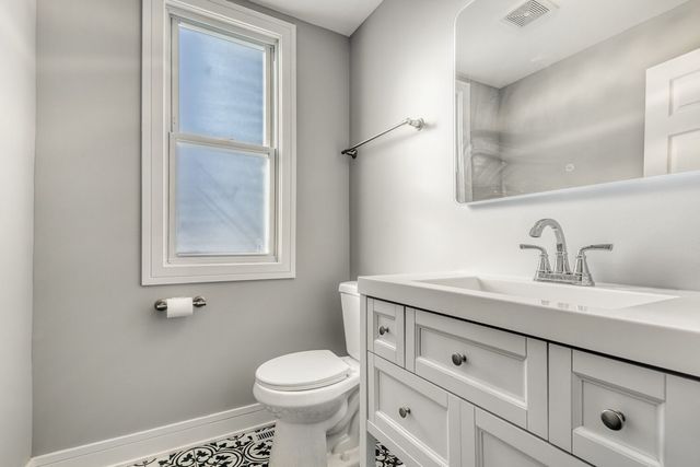 1837 W 104th Street, Chicago, IL 60643