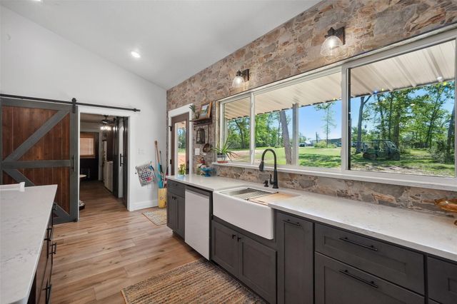 4924 County Road 4263, Marquez, TX 77865