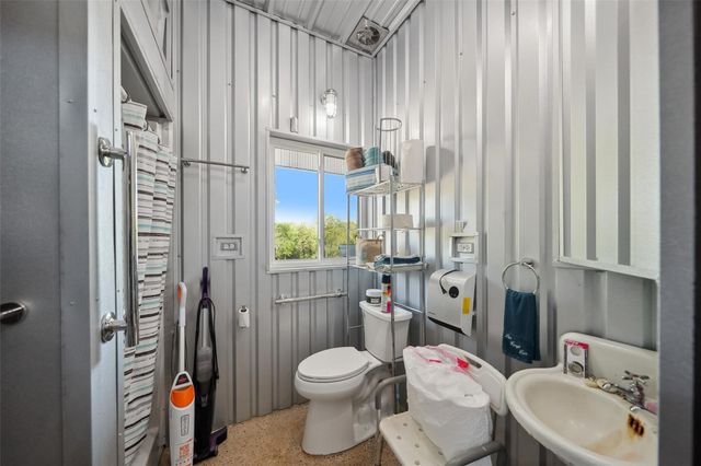4924 County Road 4263, Marquez, TX 77865