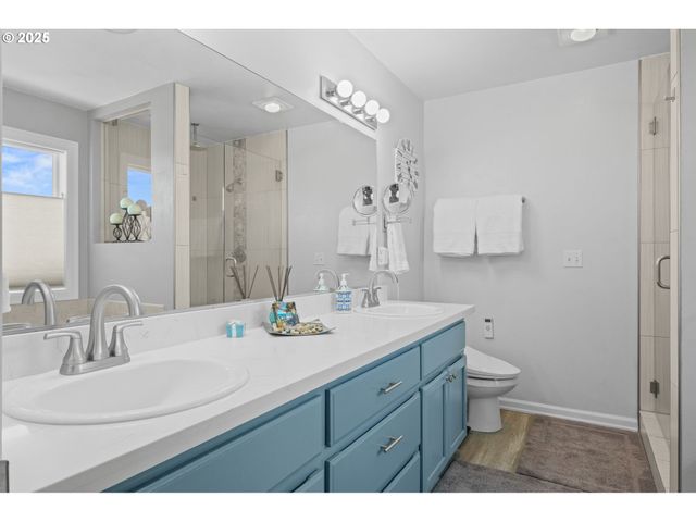 2308 Nw 7TH St, Battle Ground, WA 98604