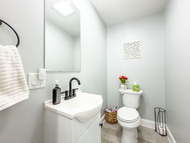 212 Main St, Fairhaven, MA 02719