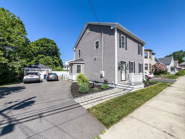 212 Main St, Fairhaven, MA 02719
