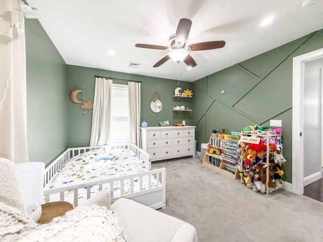 212 Main St, Fairhaven, MA 02719