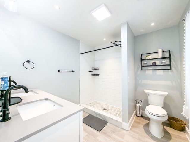 212 Main St, Fairhaven, MA 02719