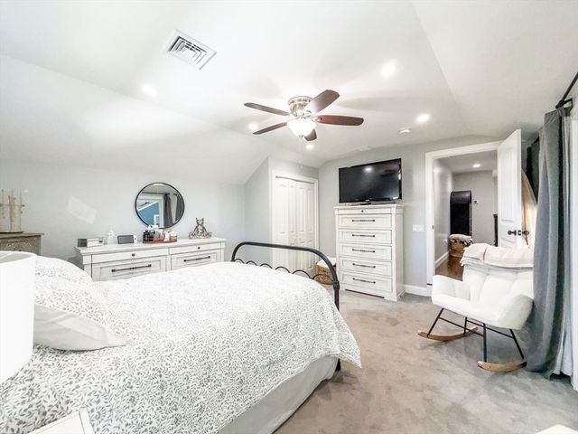 212 Main St, Fairhaven, MA 02719