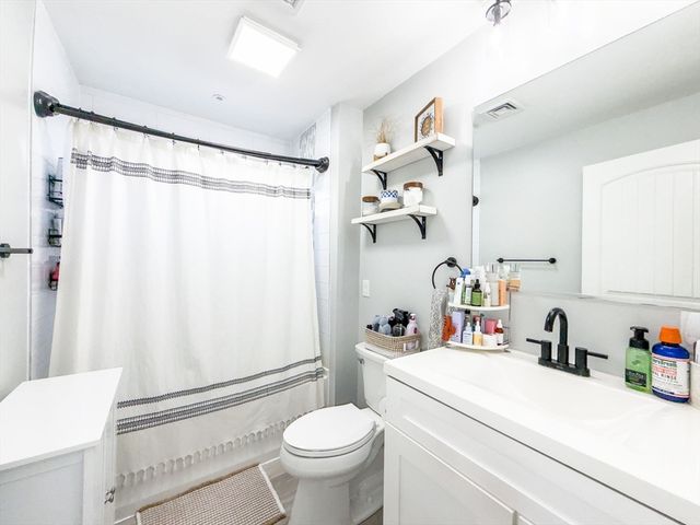 212 Main St, Fairhaven, MA 02719