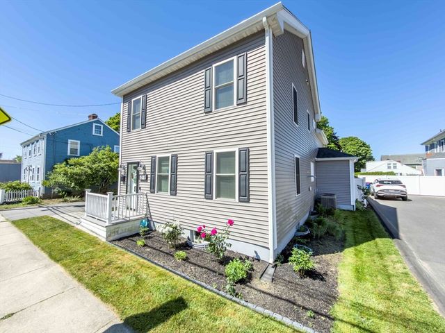 212 Main St, Fairhaven, MA 02719