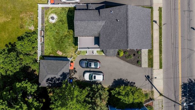 212 Main St, Fairhaven, MA 02719