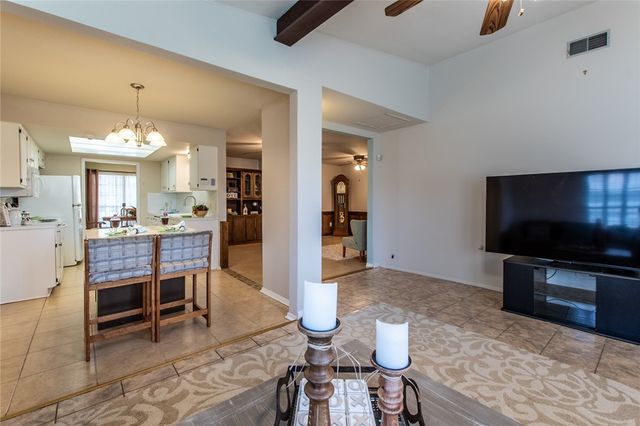 3609 Capri Dr, Corpus Christi, TX 78415