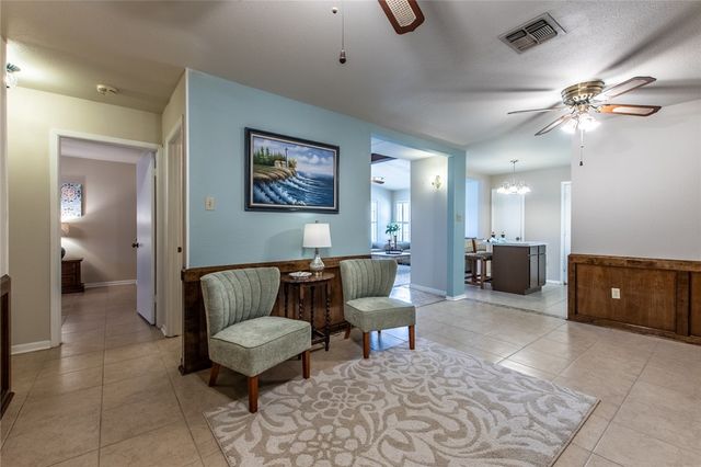 3609 Capri Dr, Corpus Christi, TX 78415