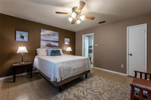 3609 Capri Dr, Corpus Christi, TX 78415