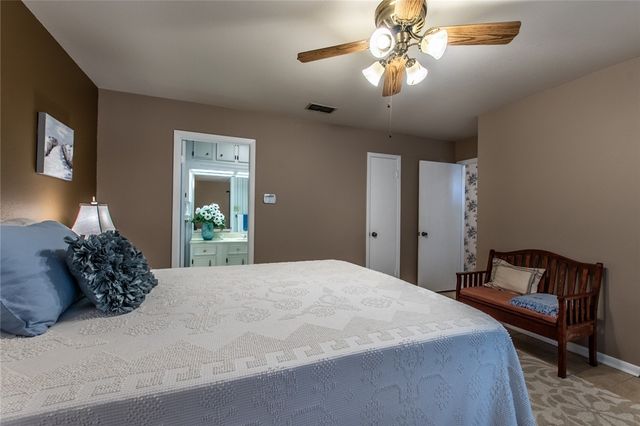 3609 Capri Dr, Corpus Christi, TX 78415