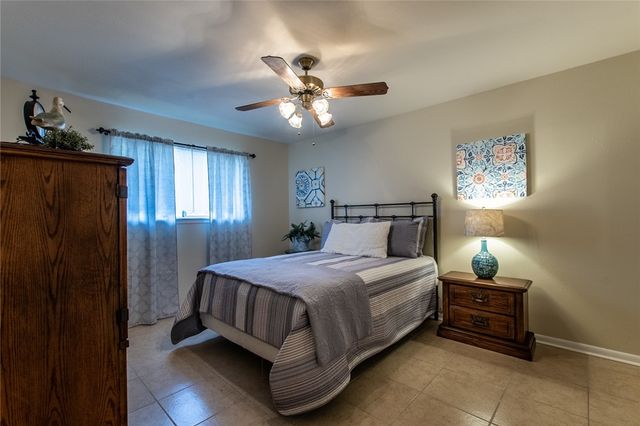 3609 Capri Dr, Corpus Christi, TX 78415