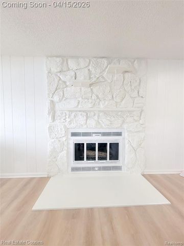 13020 Fenton Street, Fenton, MI 48430