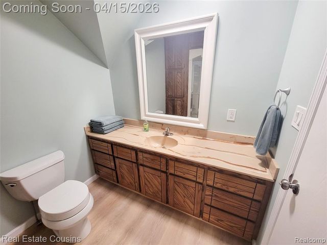 13020 Fenton Street, Fenton, MI 48430