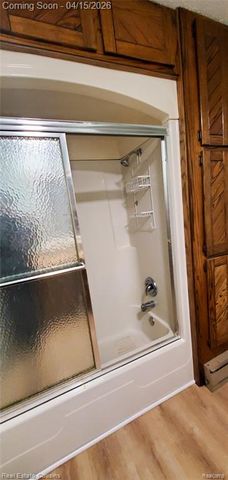 13020 Fenton Street, Fenton, MI 48430