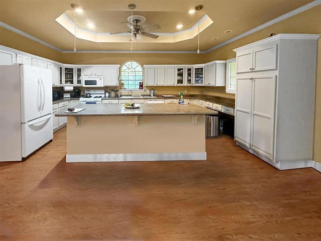 653 Ebenezer Cemetery Road, Leesville, LA 71446