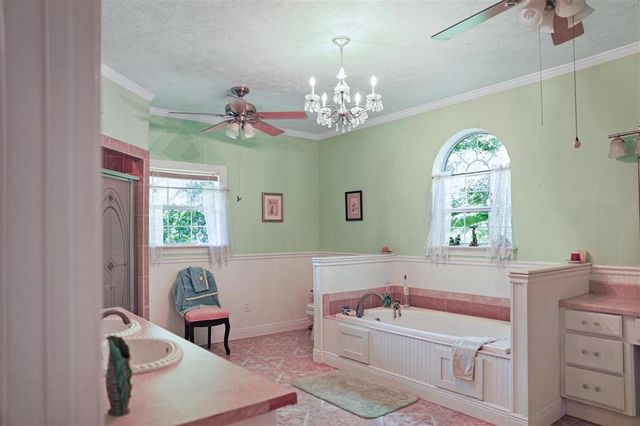 653 Ebenezer Cemetery Road, Leesville, LA 71446