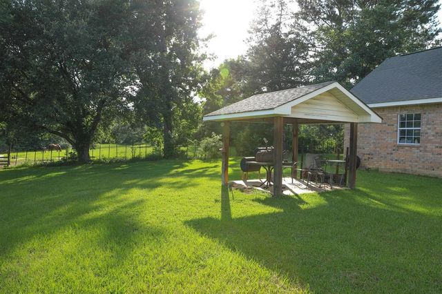 653 Ebenezer Cemetery Road, Leesville, LA 71446