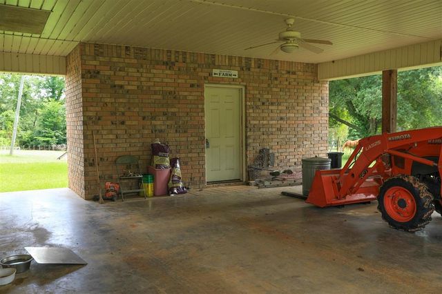 653 Ebenezer Cemetery Road, Leesville, LA 71446