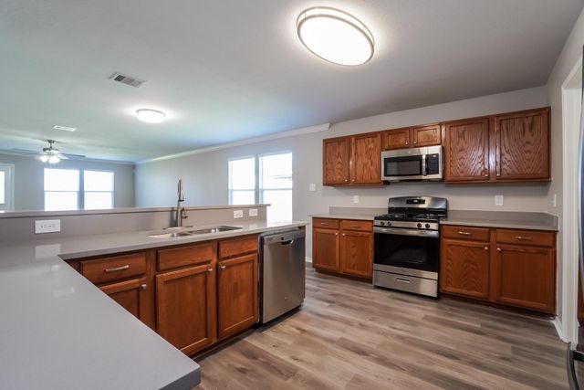 1134 Desert Oasis Lane, Rosenberg, TX 77471