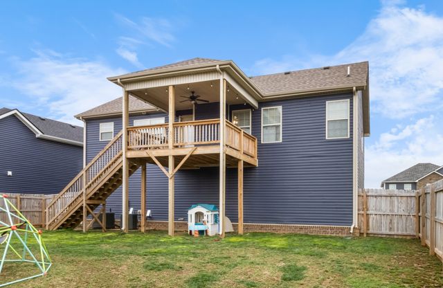243 Dugger Dr, Clarksville, TN 37042