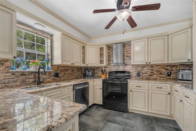 7609 Lake Highlands Drive, Fort Worth, TX 76179