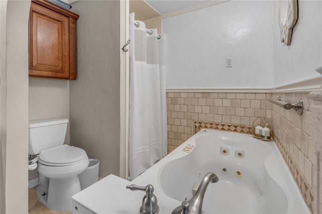 7609 Lake Highlands Drive, Fort Worth, TX 76179