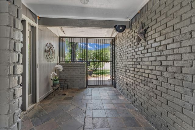 7609 Lake Highlands Drive, Fort Worth, TX 76179