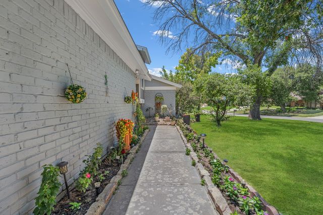 7609 Lake Highlands Drive, Fort Worth, TX 76179