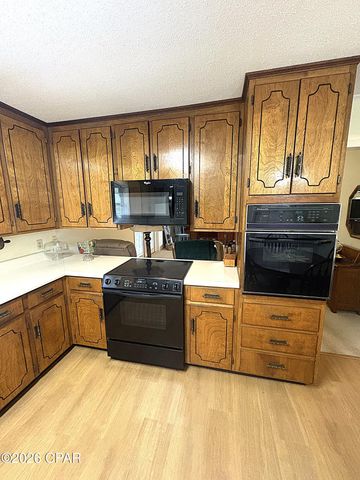 3225 5th Street, Marianna, FL 32446