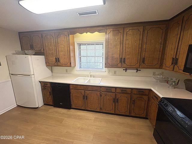 3225 5th Street, Marianna, FL 32446