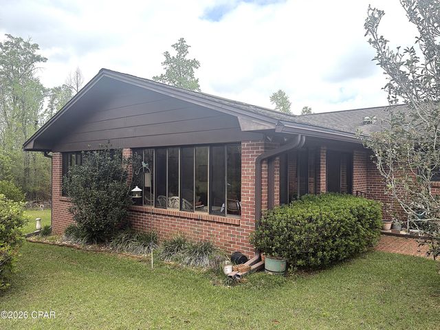3225 5th Street, Marianna, FL 32446
