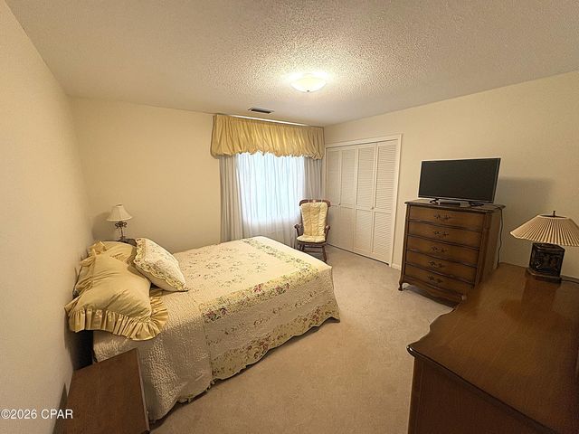 3225 5th Street, Marianna, FL 32446