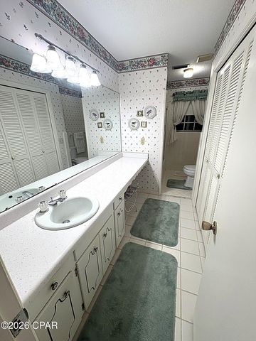 3225 5th Street, Marianna, FL 32446