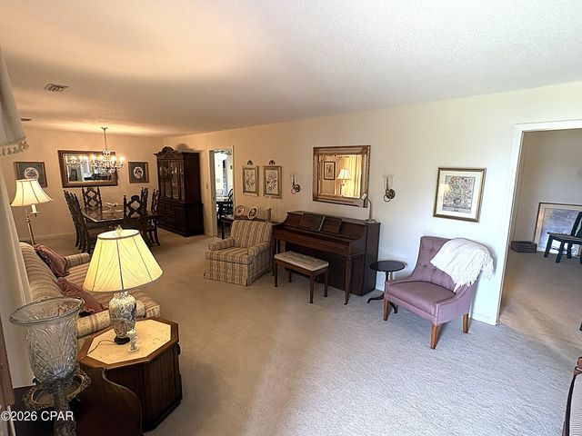 3225 5th Street, Marianna, FL 32446