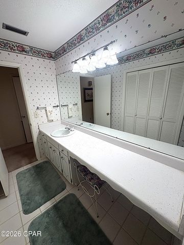 3225 5th Street, Marianna, FL 32446