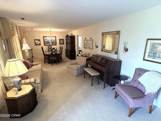 3225 5th Street, Marianna, FL 32446